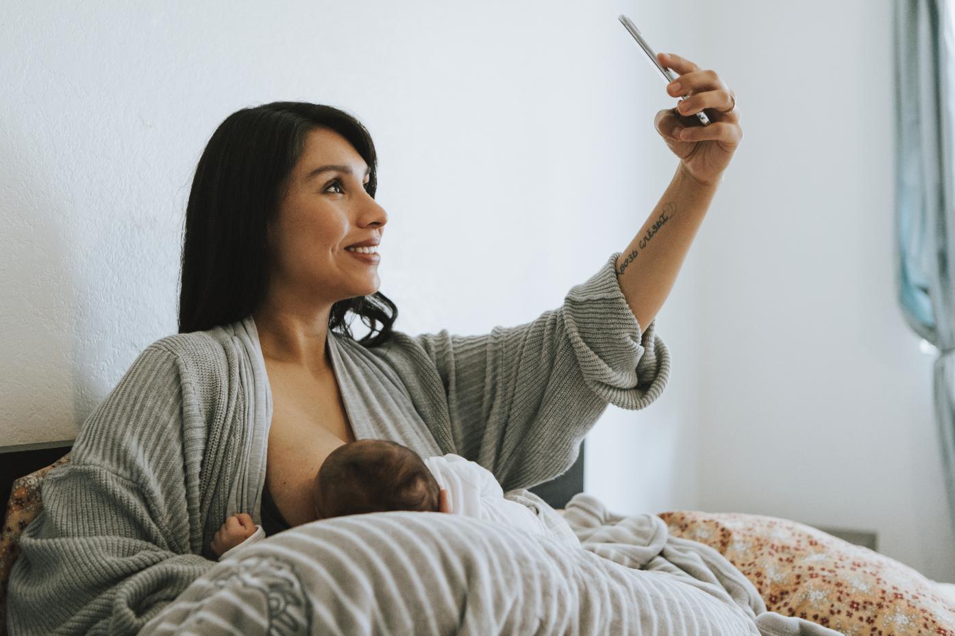 Sore nipples? Difficulty Latching? Learn how to latch and position your baby comfortably from home!